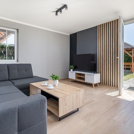 Holiday Houses Alana & Alva With Garden By Noclegi Renters Międzywodzie Εξωτερικό φωτογραφία
